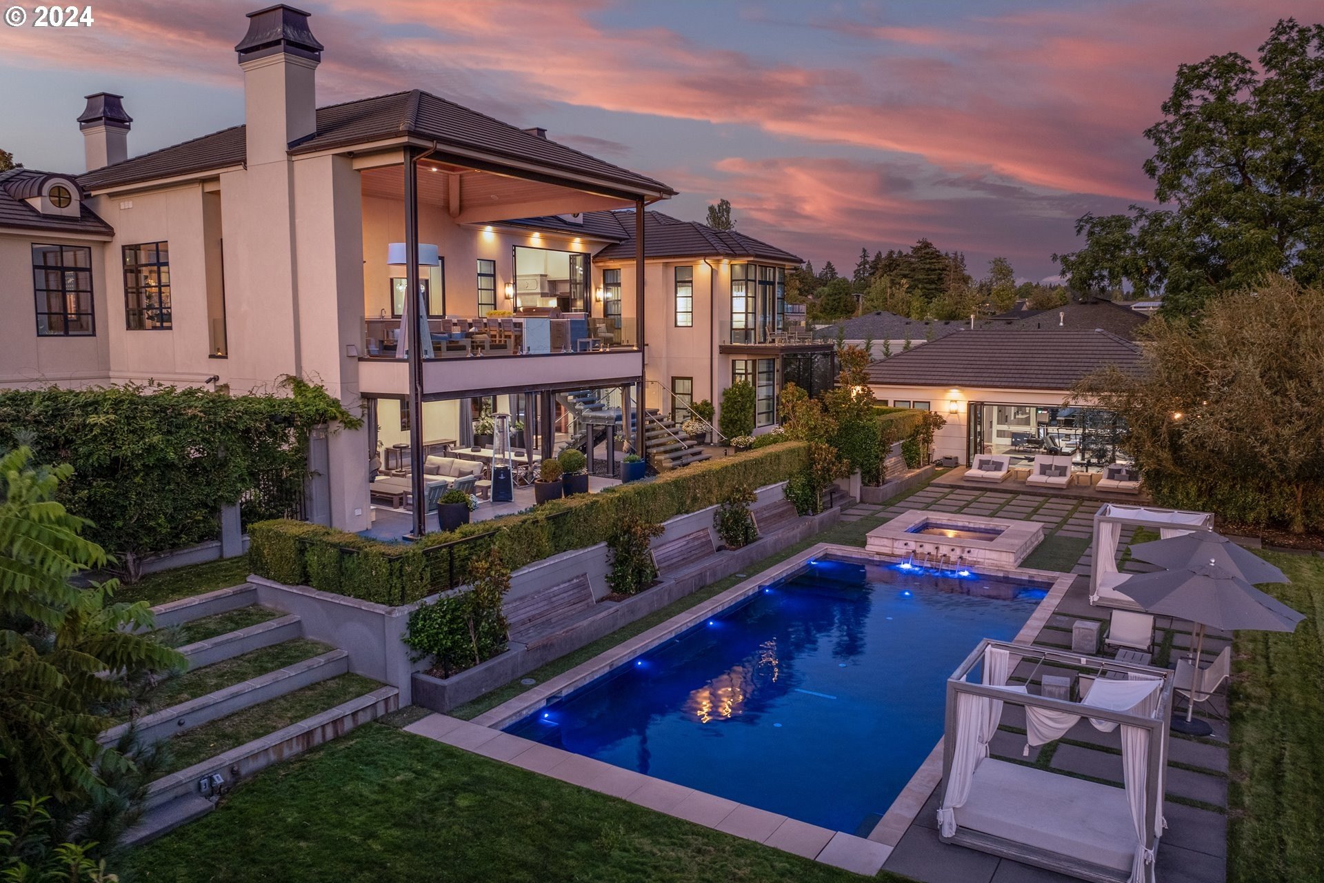 5 bed, 9 bath single family in Vancouver
